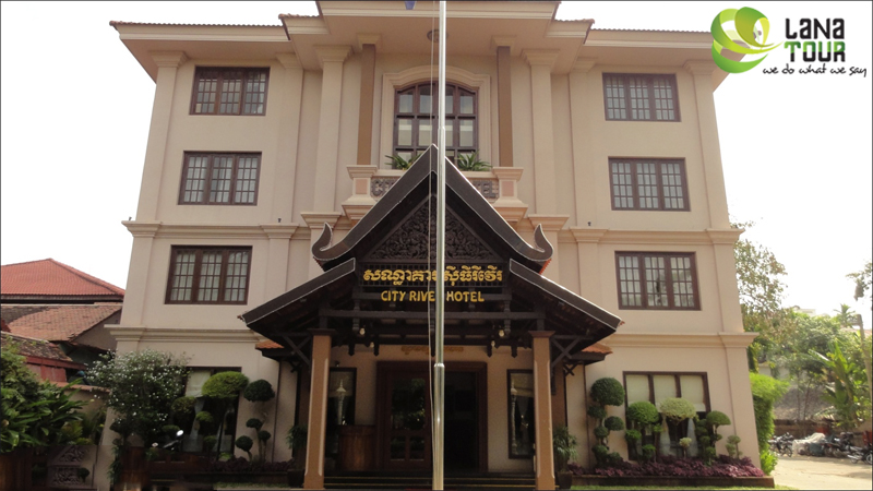 CITY RIVER HOTEL 3*